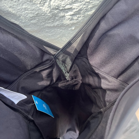 One Piece swimsuit - Picture 4 of 7